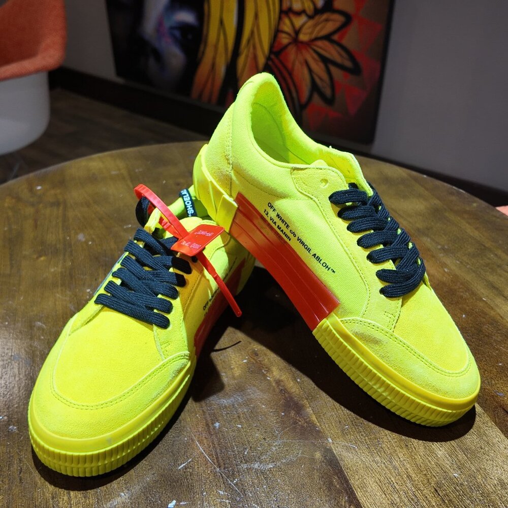 Off White, size 7.5 but will fit an 8, Fluo Yello Black